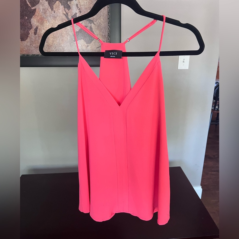 Bright pinkish orange tank-top by Vici. Size small.